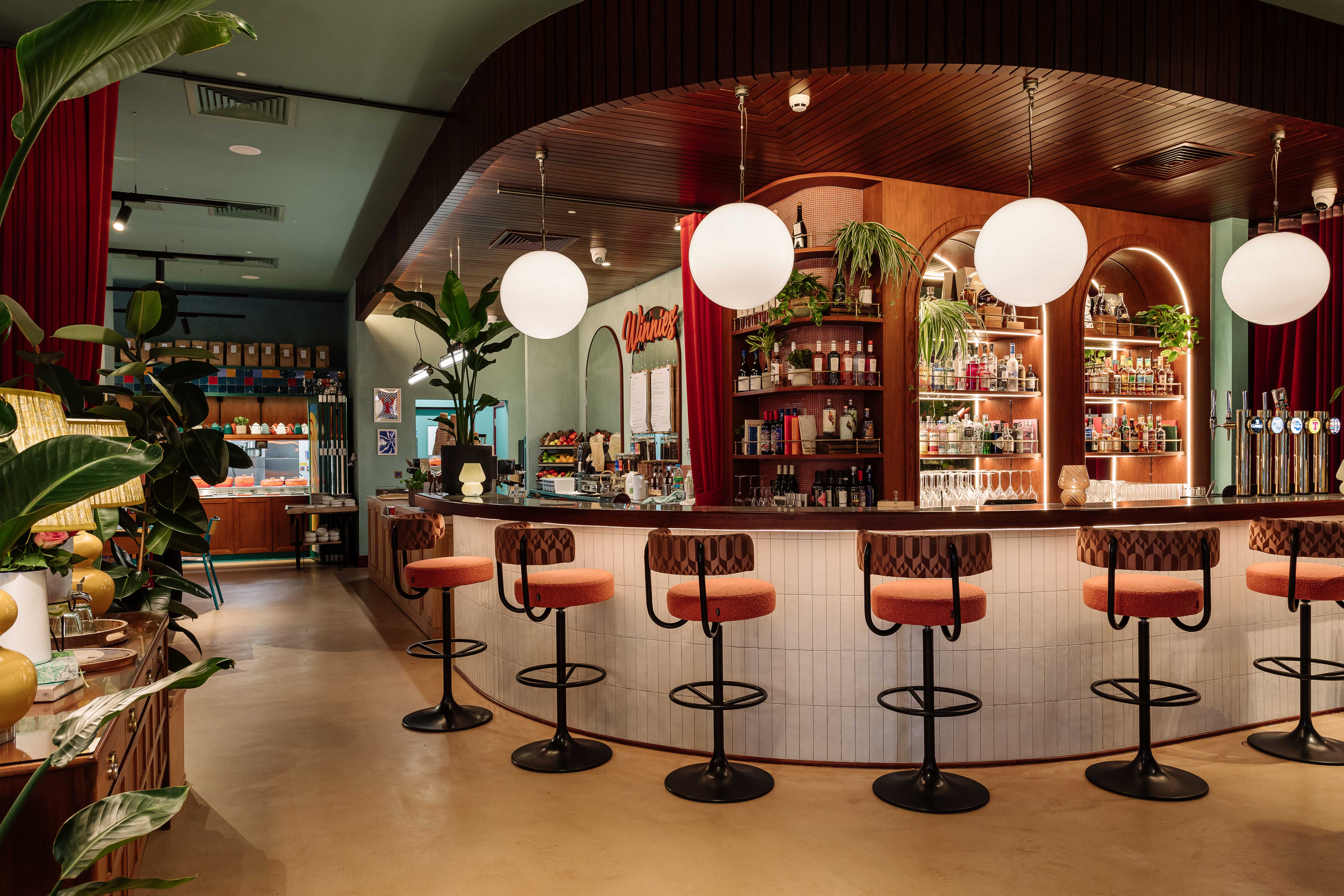 Winnie's Café And Bar At Room2 Southampton